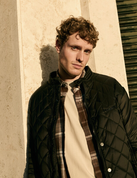 300387 CAMPERA HARRY Negro