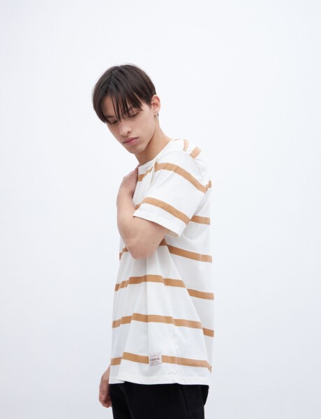 Remera Balu Camel