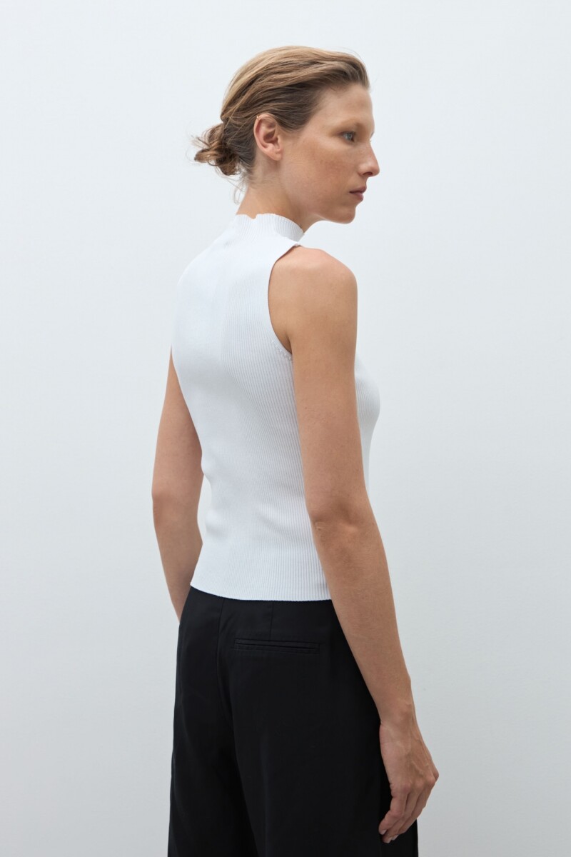 Top tejido canalé blanco