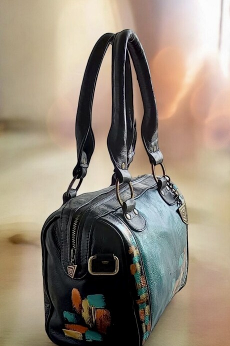 Bolso Kanda Negro Con Verde Metalizado Y Arte Bolso Kanda Negro Con Verde Metalizado Y Arte