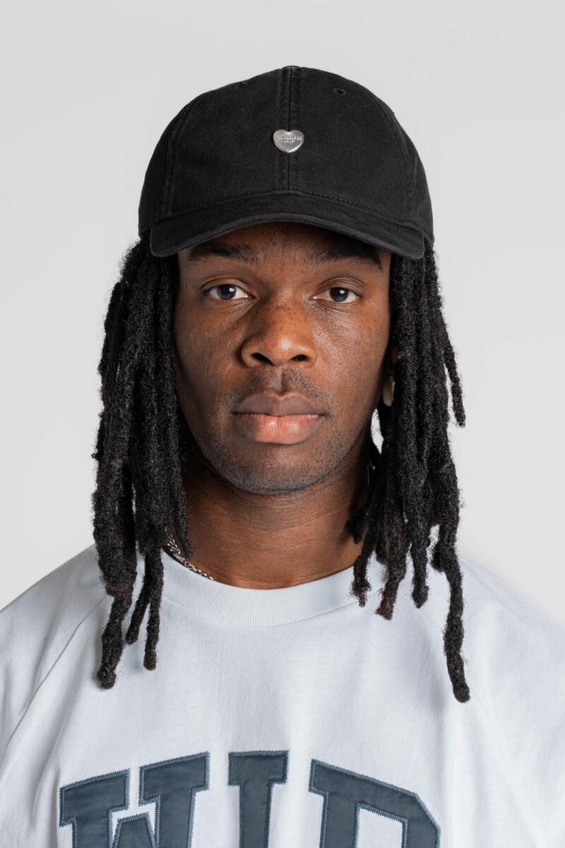 Heart Metal Cap Negro