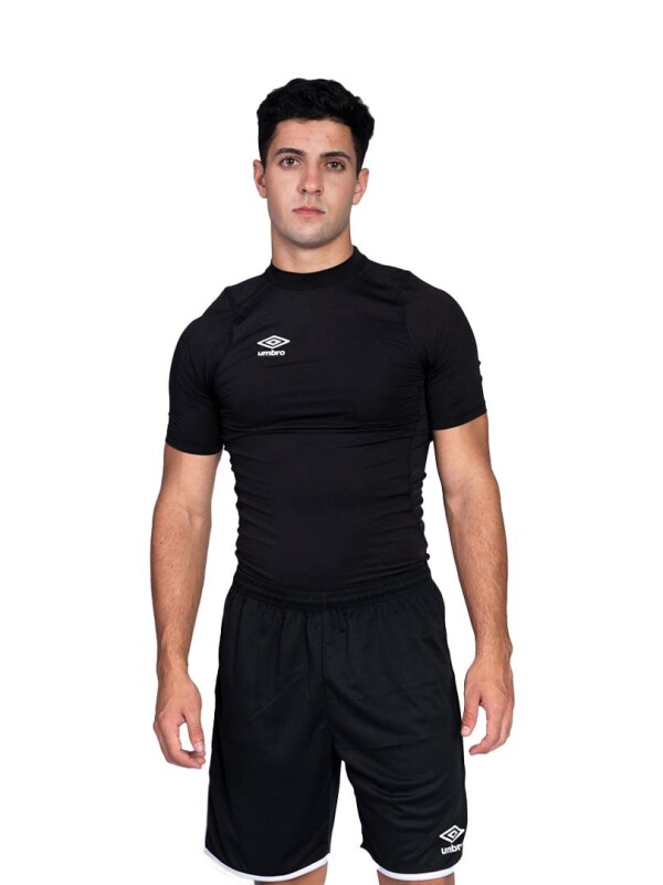 Remera Térmica Manga Corta Umbro Hombre 060