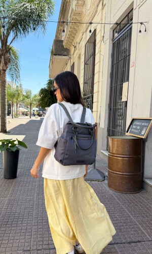 CARTERA MOCHILA VAINILLA GRAFITO