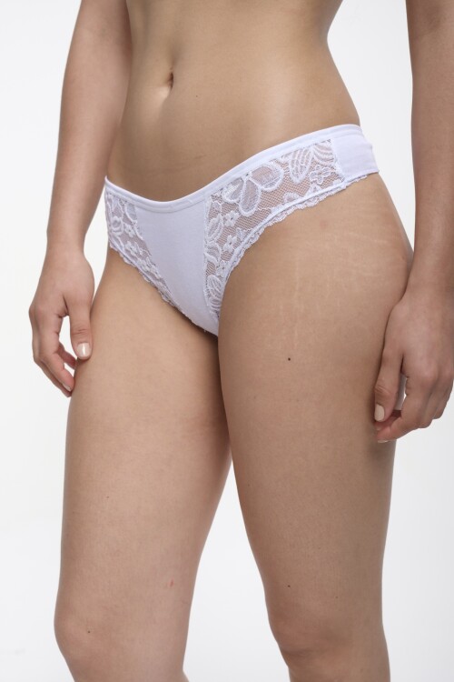 Colaless Caterina Blanco