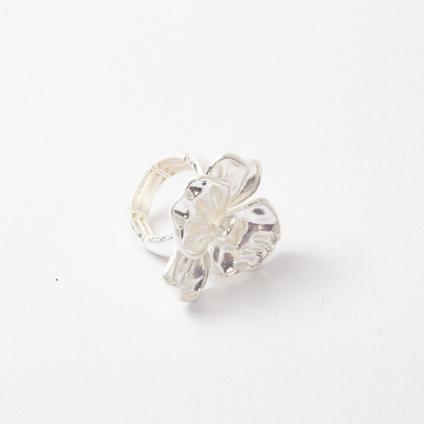 ANILLO YSOLDEAN PLATEADO ANILLO YSOLDEAN PLATEADO