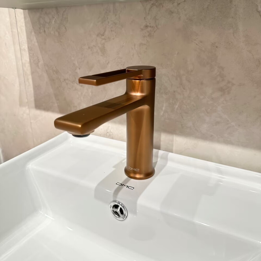 Grifería de lavatorio Monocomando de mesada Elar Bronce cepillado Grifería De Lavatorio Monocomando De Mesada Elar Bronce Cepillado