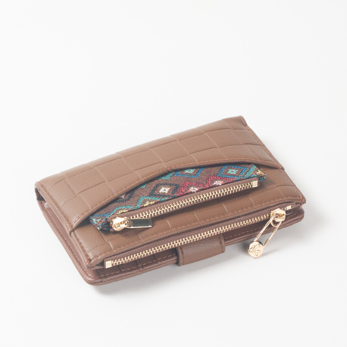 BILLETERA HILDEARA MARRON 