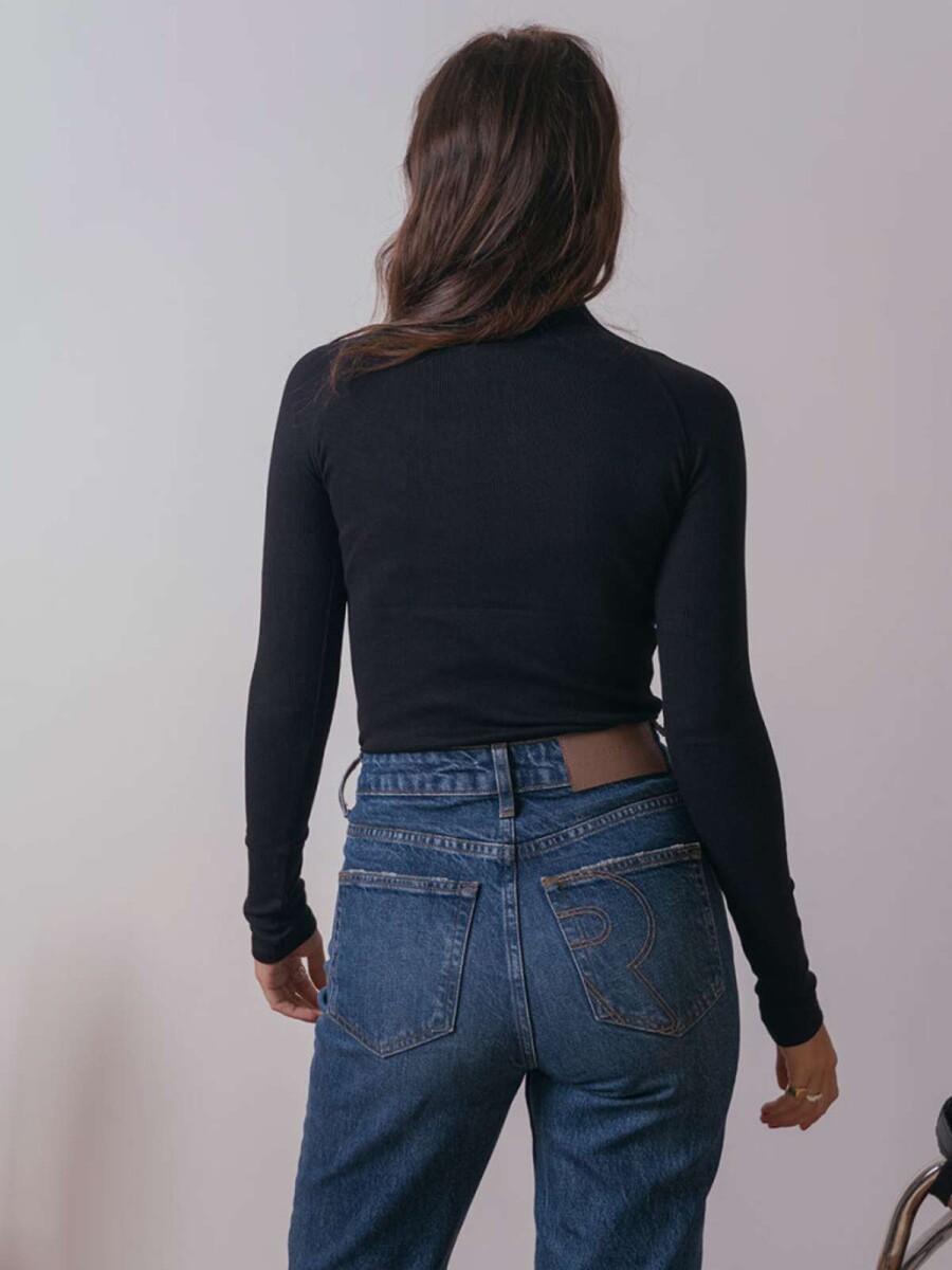 Camiseta Slim - Black 