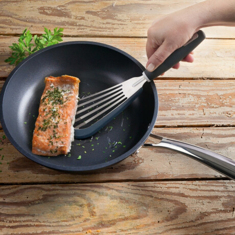 Espatula Flexible para Pescado de Acero Inoxidable 17 cm Espatula Flexible para Pescado de Acero Inoxidable 17 cm