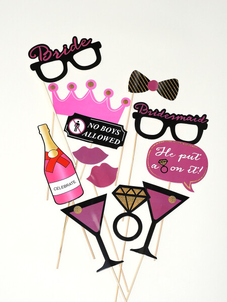 CARTEL CUMPLEAÑOS ROSADO