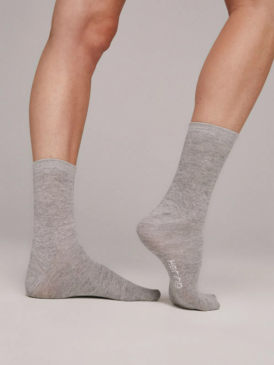 KIT CON TRES PARES DE MEDIAS UNISSEX DE CAÑO MEDIO - GRIS 