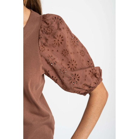 Remera Manga Broderie Moca