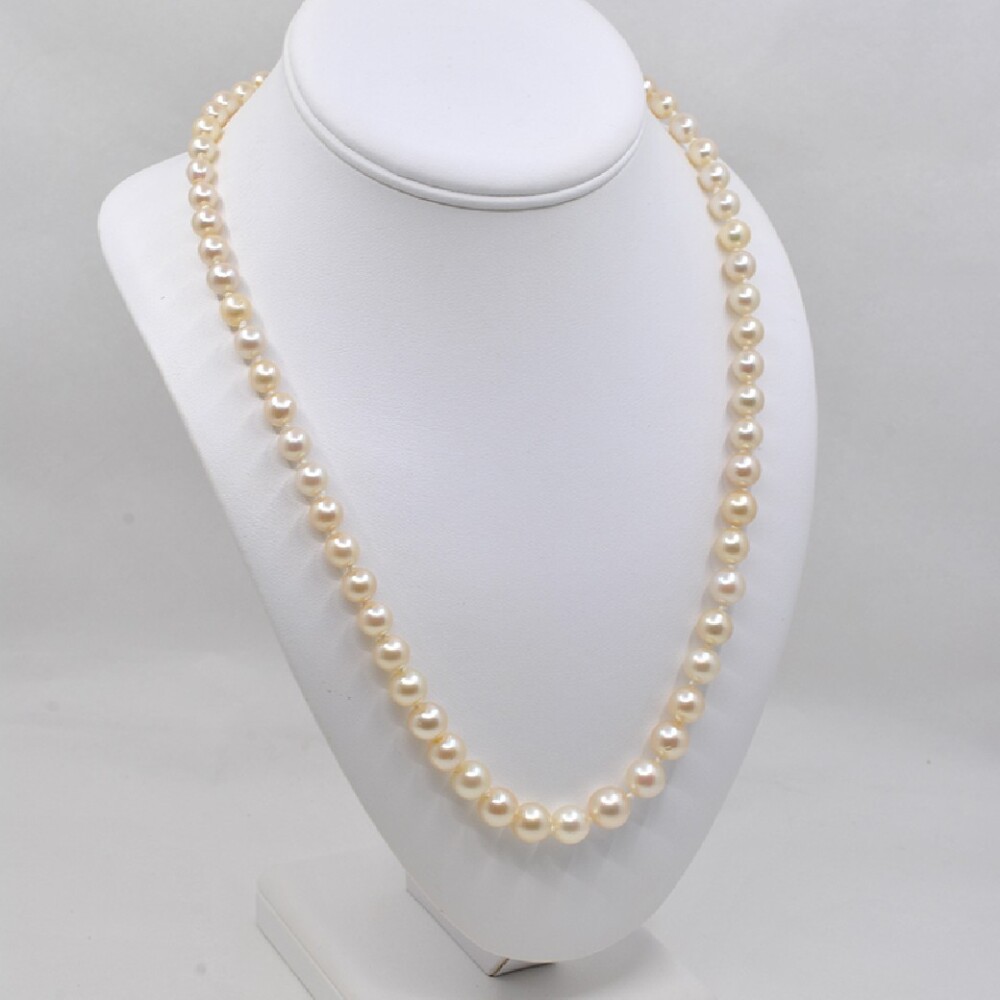 Collar De Perlas De Cultivo Con Broche en Oro 18 K Collar De Perlas De Cultivo Con Broche en Oro 18 K