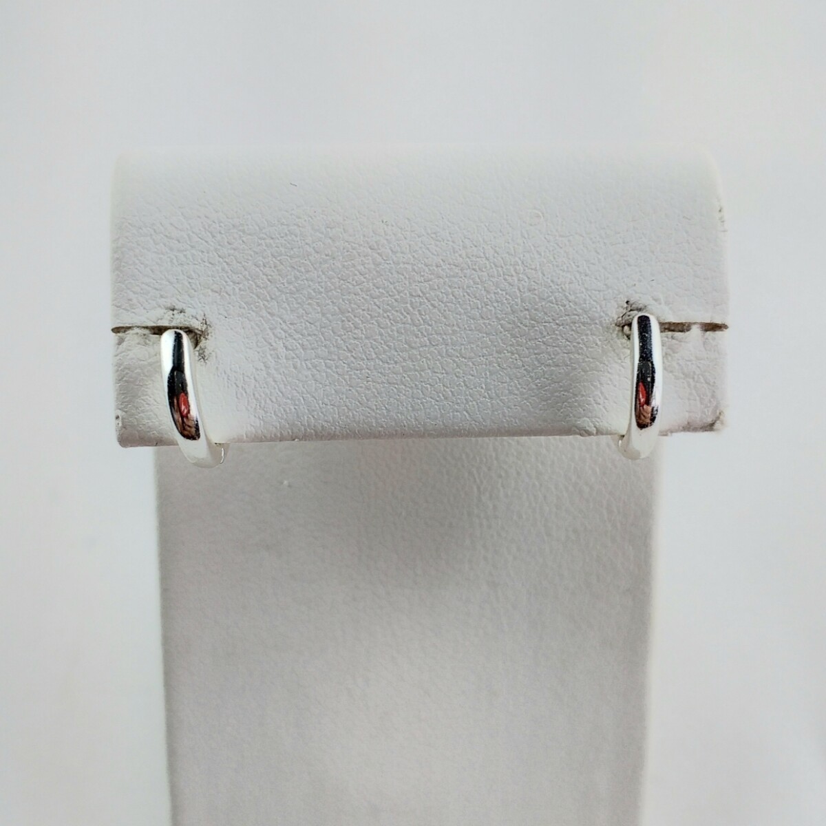 Caravanas de plata 925, aros bombe de 1.5cm. de diámetro, super livianos. 