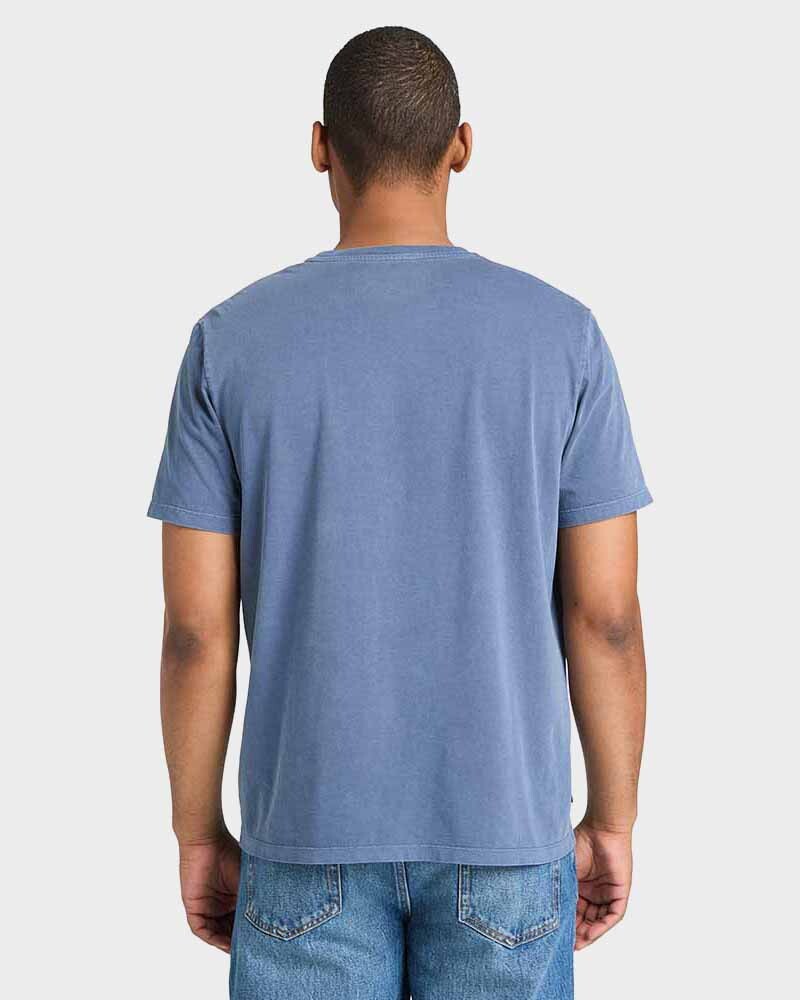 Polera Garment Dye Logo Graphic Tee Hombre Eyo