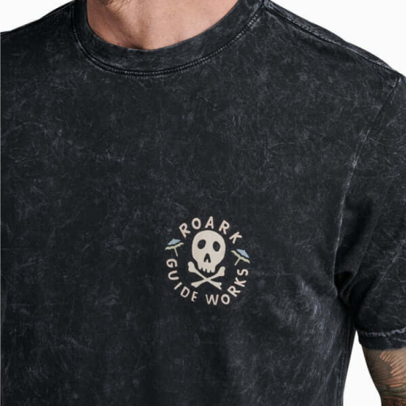 Remera Roark Guideworks Skull Remera Roark Guideworks Skull