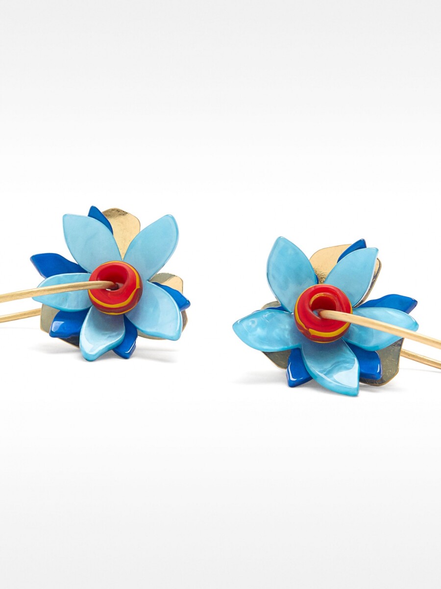 Aros Con Flores Y Cuentas multicolor