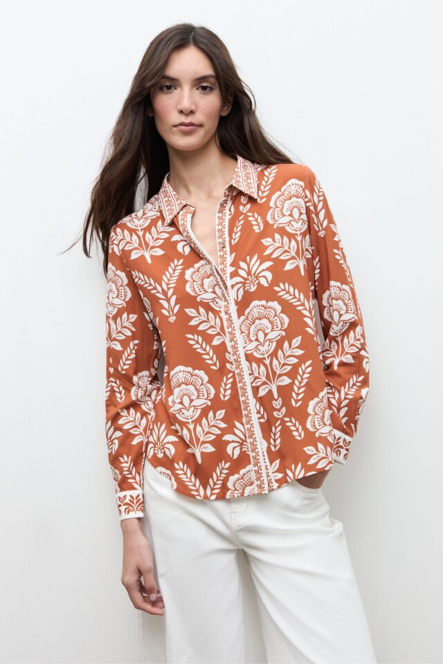 Camisa estampa Dalia lacre