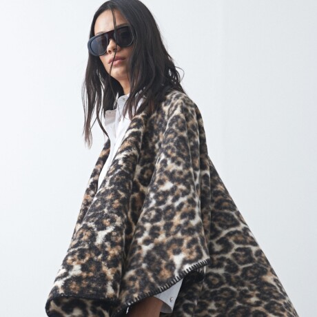 PONCHO DOLMADES Animal Print