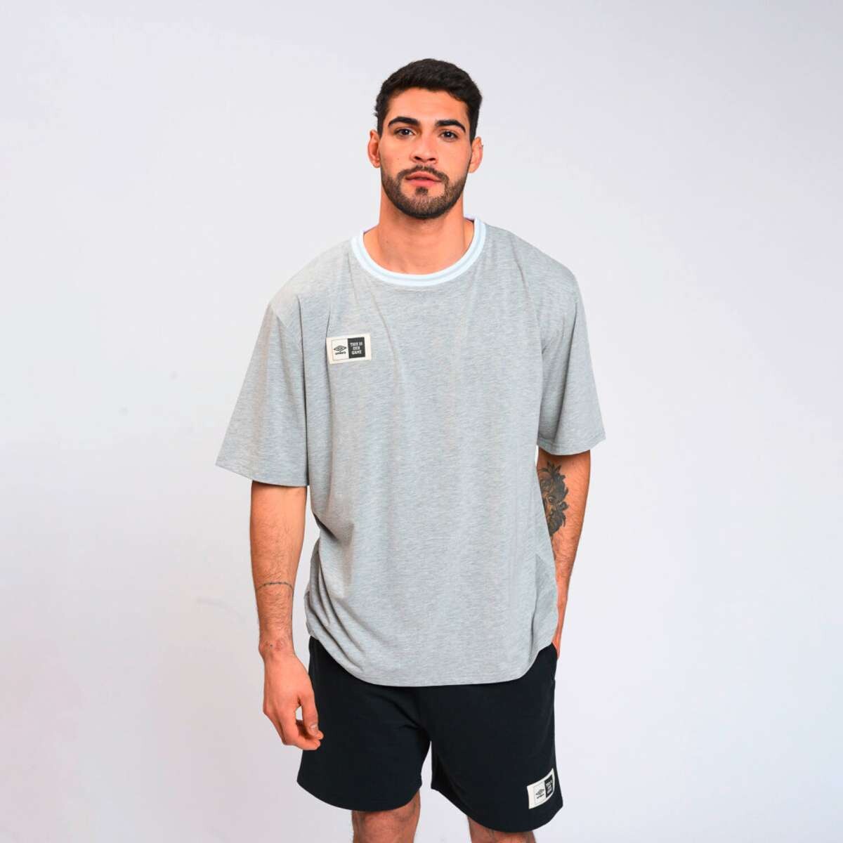 Remera University de Hombre - Gris 