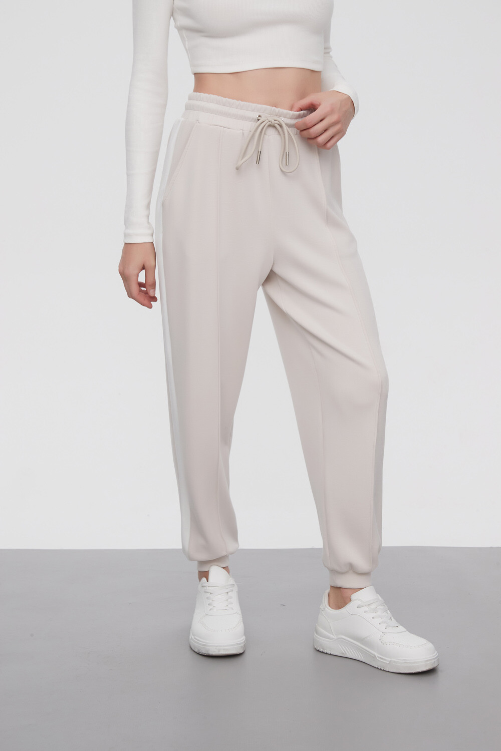 Pantalon Deportivo Curcia Beige Claro
