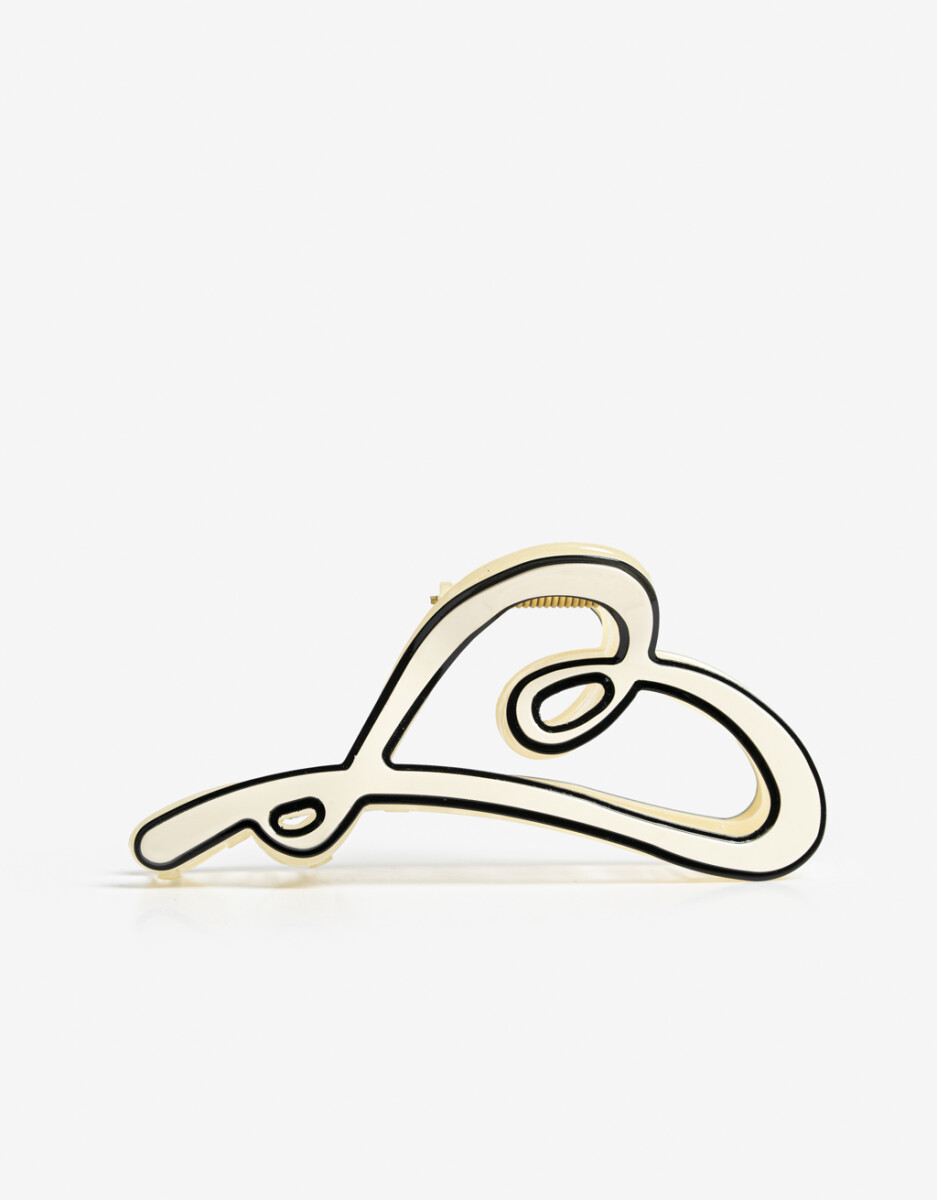 Broche Formato Corazón De Acrílico. 