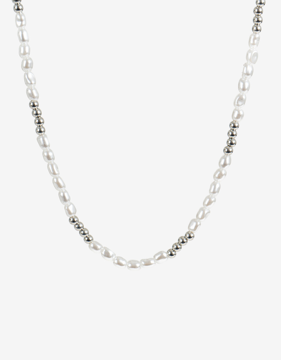 Collar Corto Perlas Y Metal 