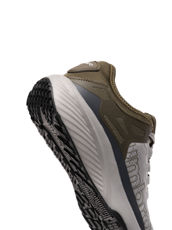 CALZADO ADVENTURE Umbro Hombre 05v