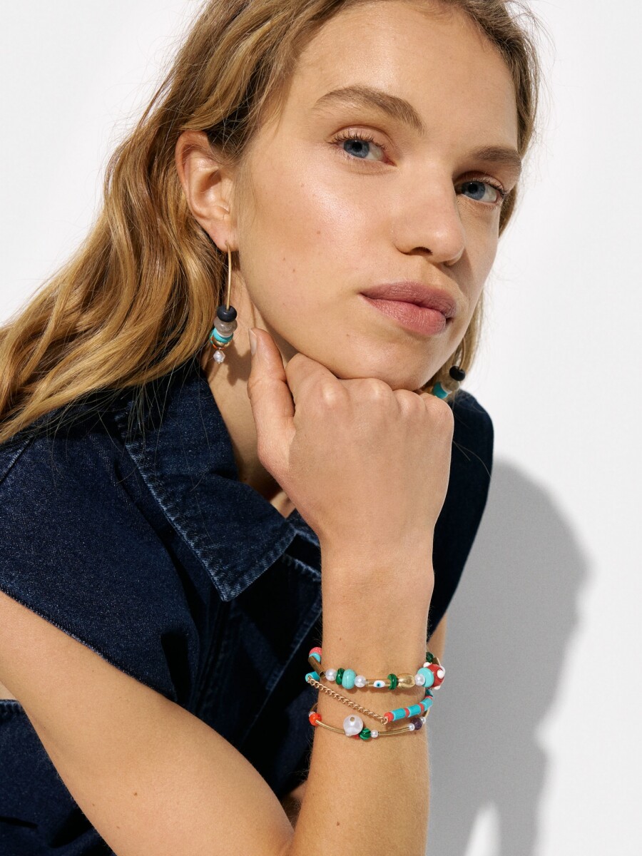 Aros Con Piedras Y Vidrio multicolor