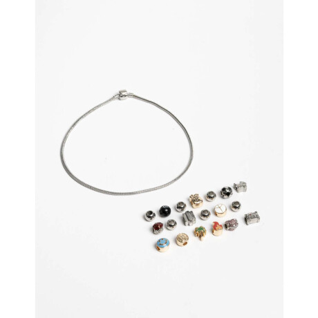 Set De Collar Y Dijes Vision Board Combinacion Multicolor