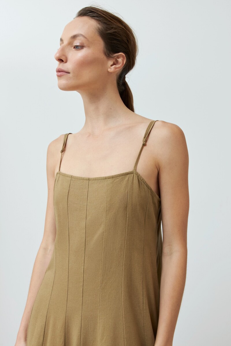 Vestido de lino bretel fino con cortes verde oliva