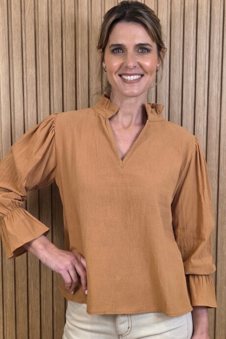 Blusa Copenhague Camel