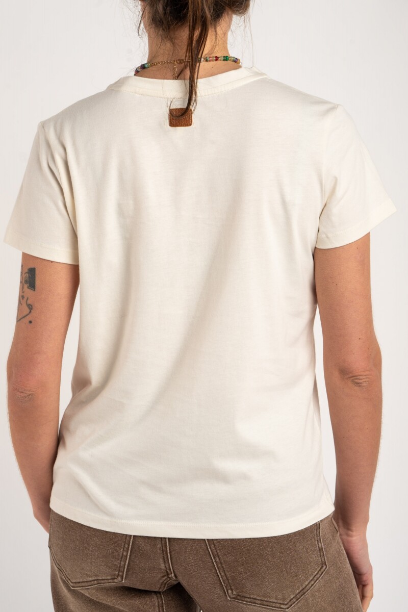 Remera Escote V Algodón Nácar