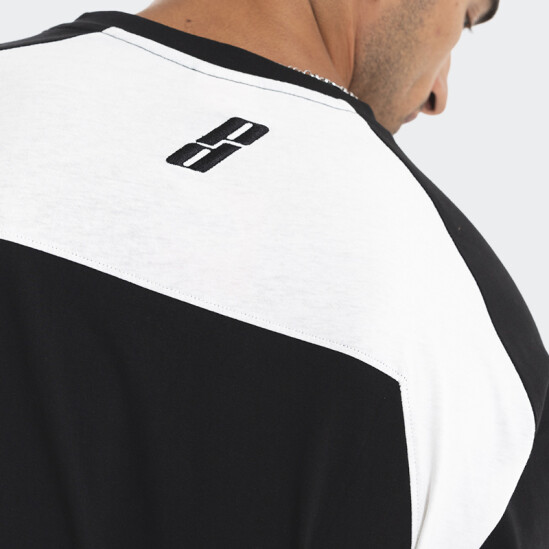 Remera Pulau Studios Negro