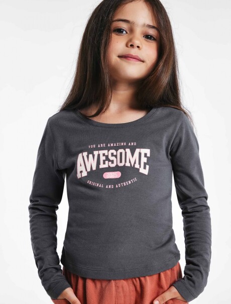 BLUSA INFANTIL CON ESTAMPA GRIS