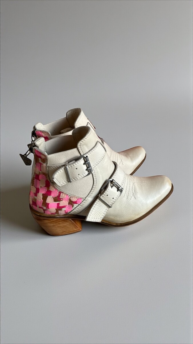 Bota ILANA Natural Con Arte 