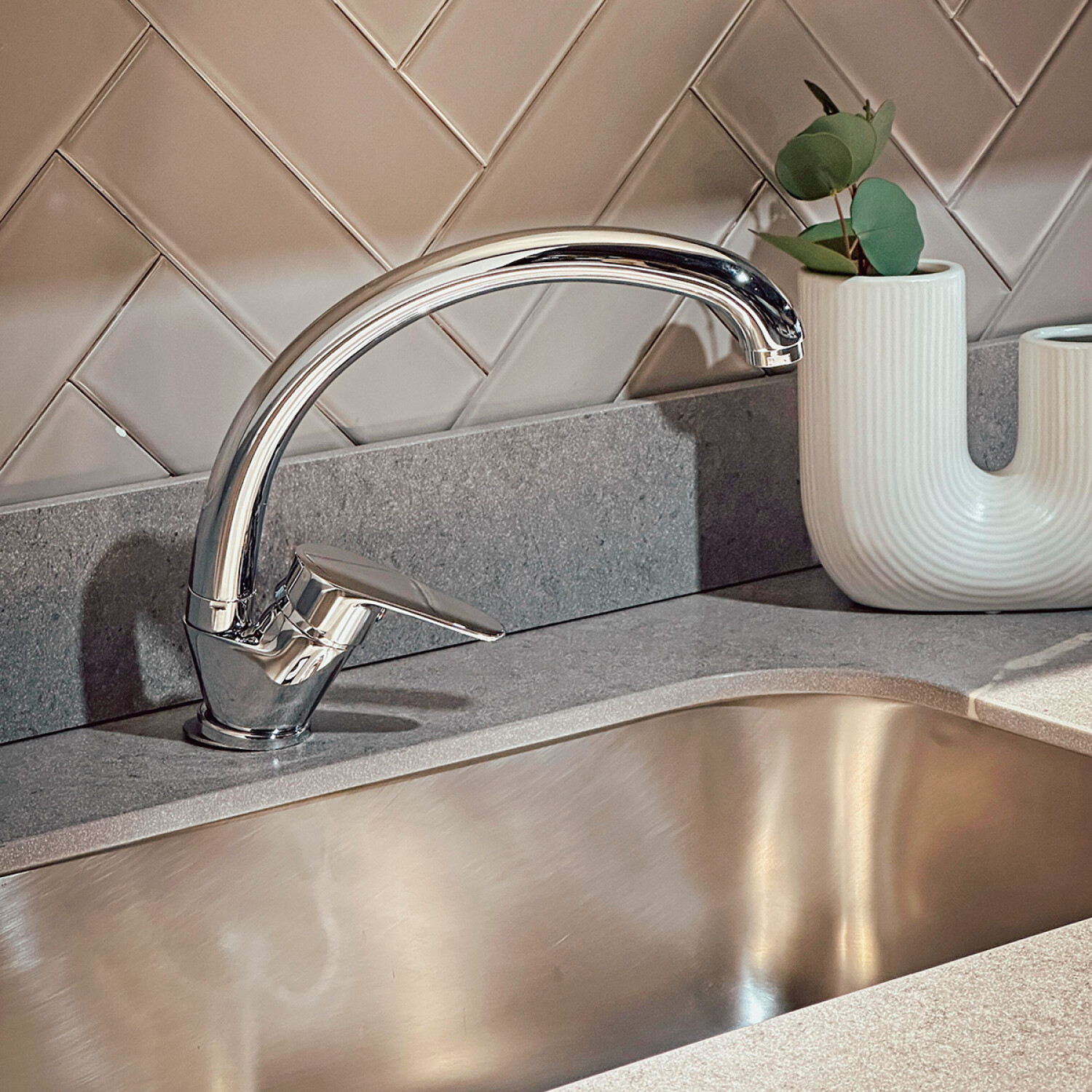 Grifería De Mesada Monocomando Línea Compacta — Castro