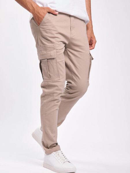 Pantalón cargo clásico Tostado