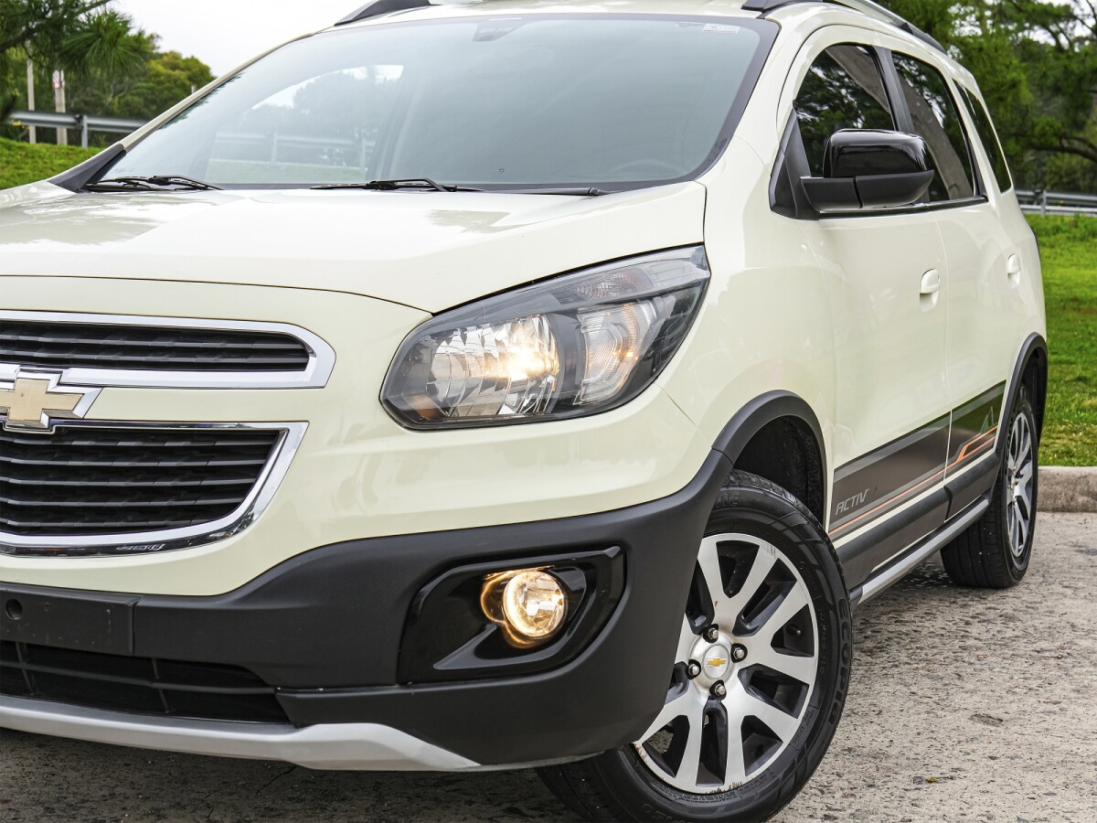 Chevrolet Spin Active LTZ 1.8 | Permuta / Financia Chevrolet Spin Active LTZ 1.8 | Permuta / Financia