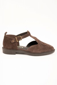 Sandalia Cerrada Con Tira Ajustable Chocolate