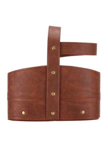 Matera Auto Tachas Marrón