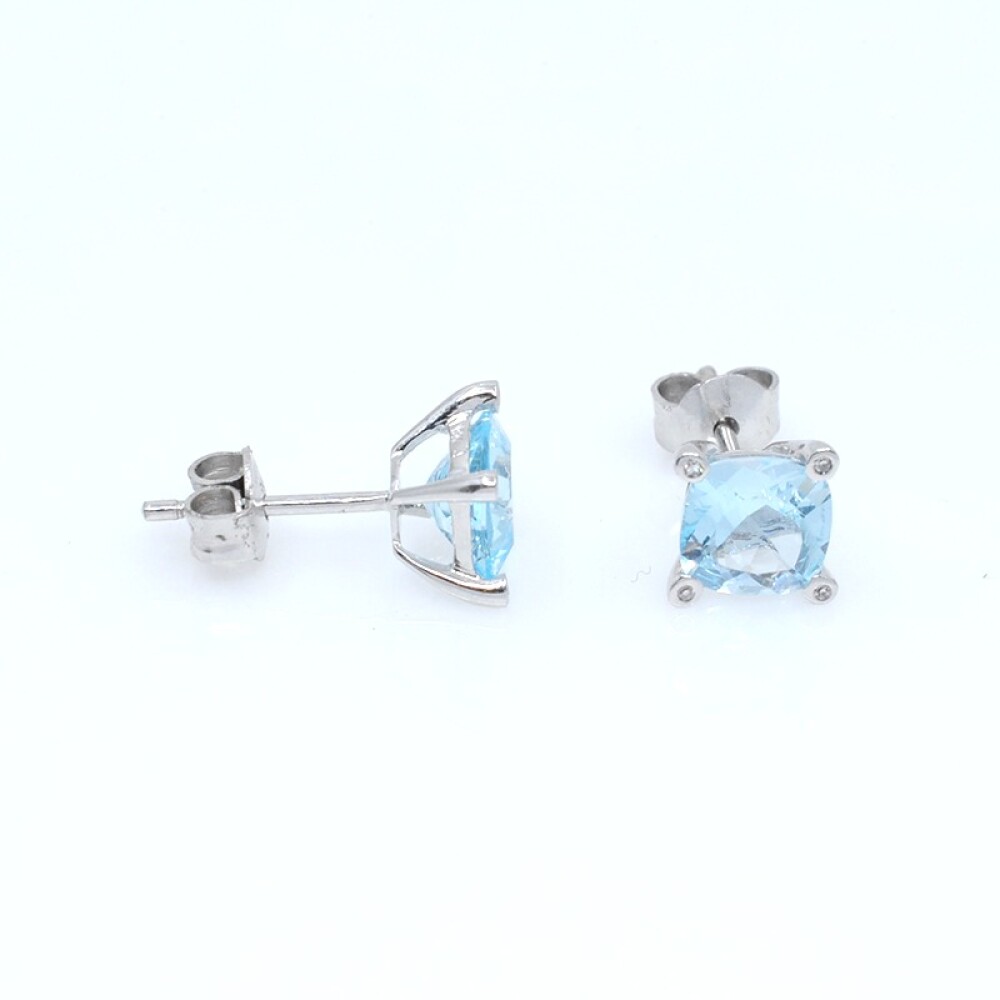 Caravanas oro 18k blanco , topacio azul y brillantes Caravanas oro 18k blanco , topacio azul y brillantes