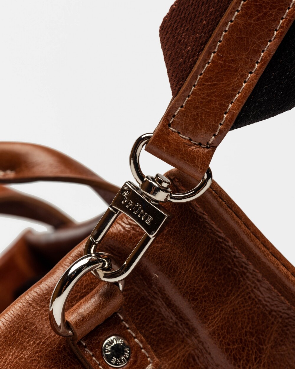 Cartera de Mano Capri En Cuero Liso Cuoio