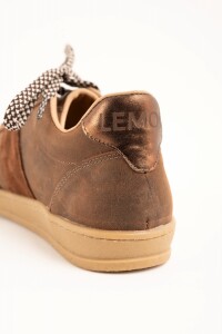 Zapatilla Cuero Combinada Chocolate