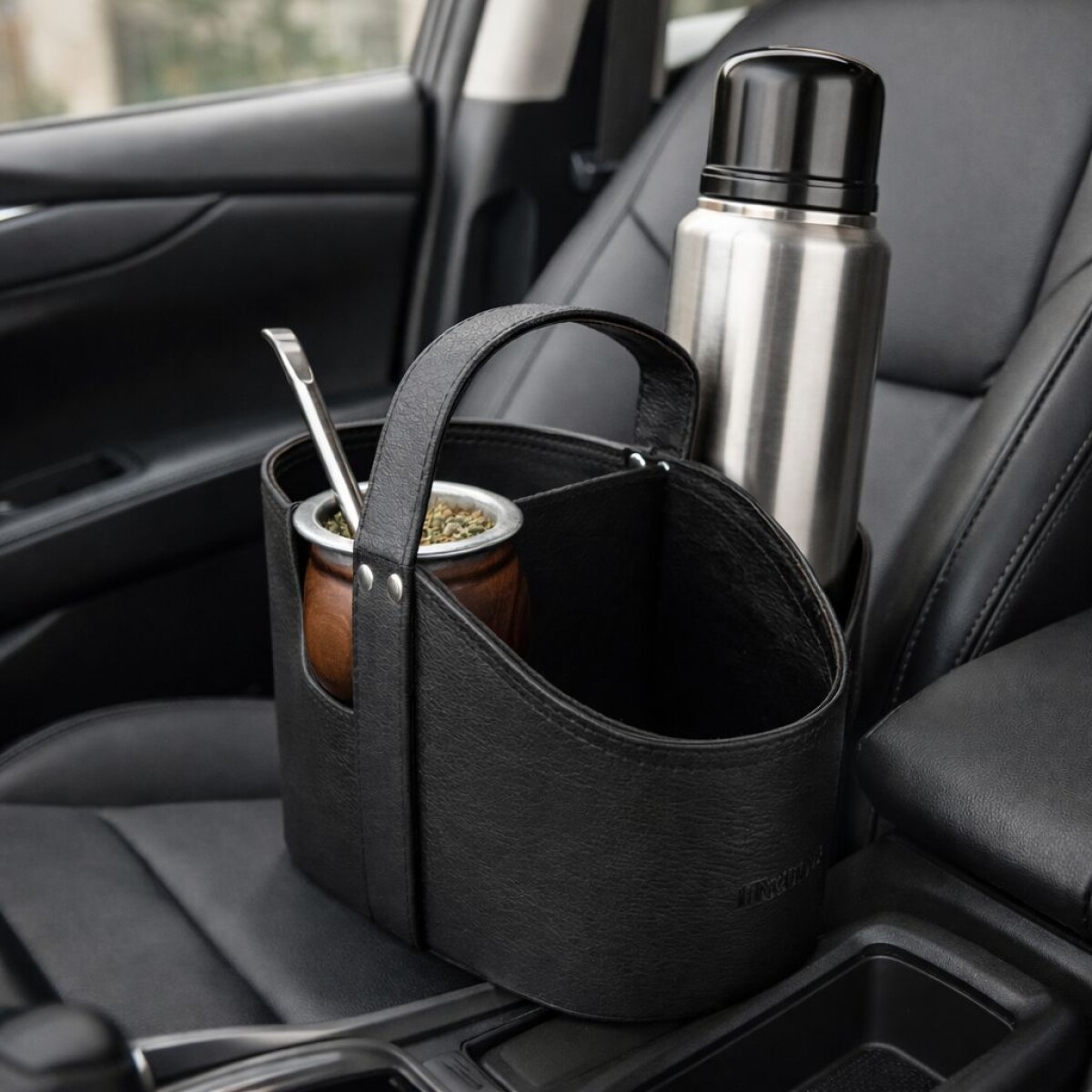 Matera para Auto con Manija de Eco Cuero - Negro 