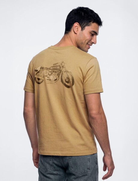 CAMISETA MANGA CORTA CON ESTAMPA MOSTAZA