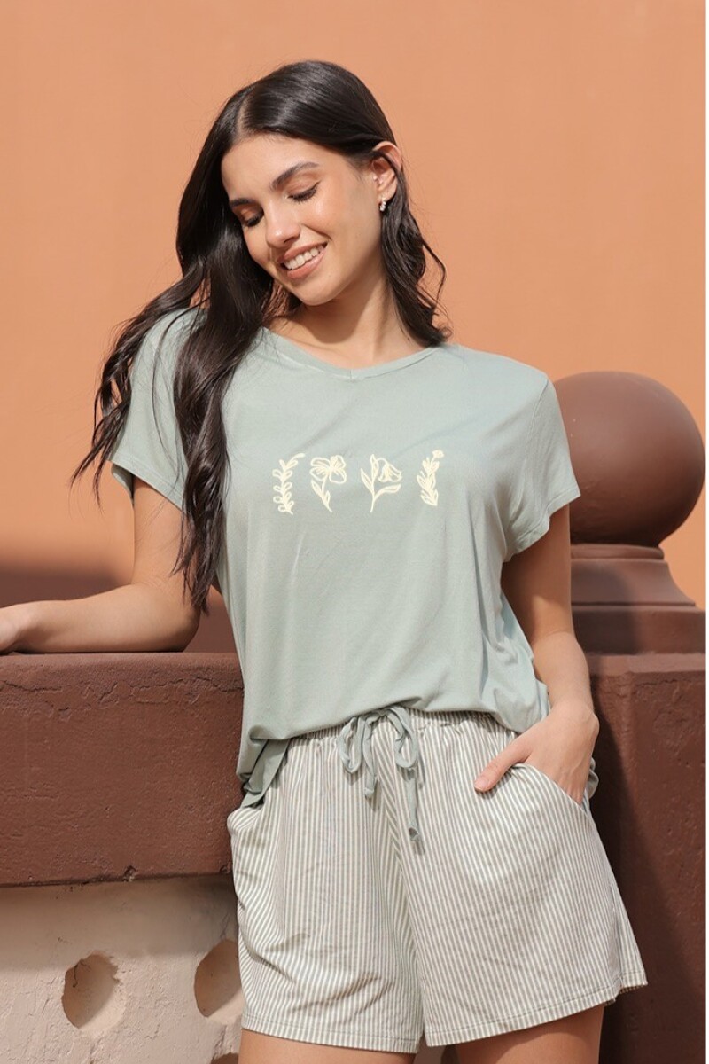 Conjunto Pijama. VERDE