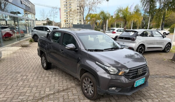 Fiat Strada Freedom DC 1.4 - 2021 Fiat Strada Freedom DC 1.4 - 2021