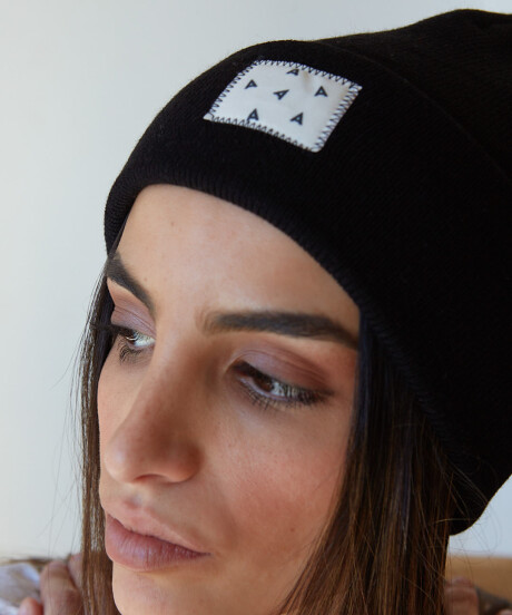 NEW BEANIE STRETCH BLACK