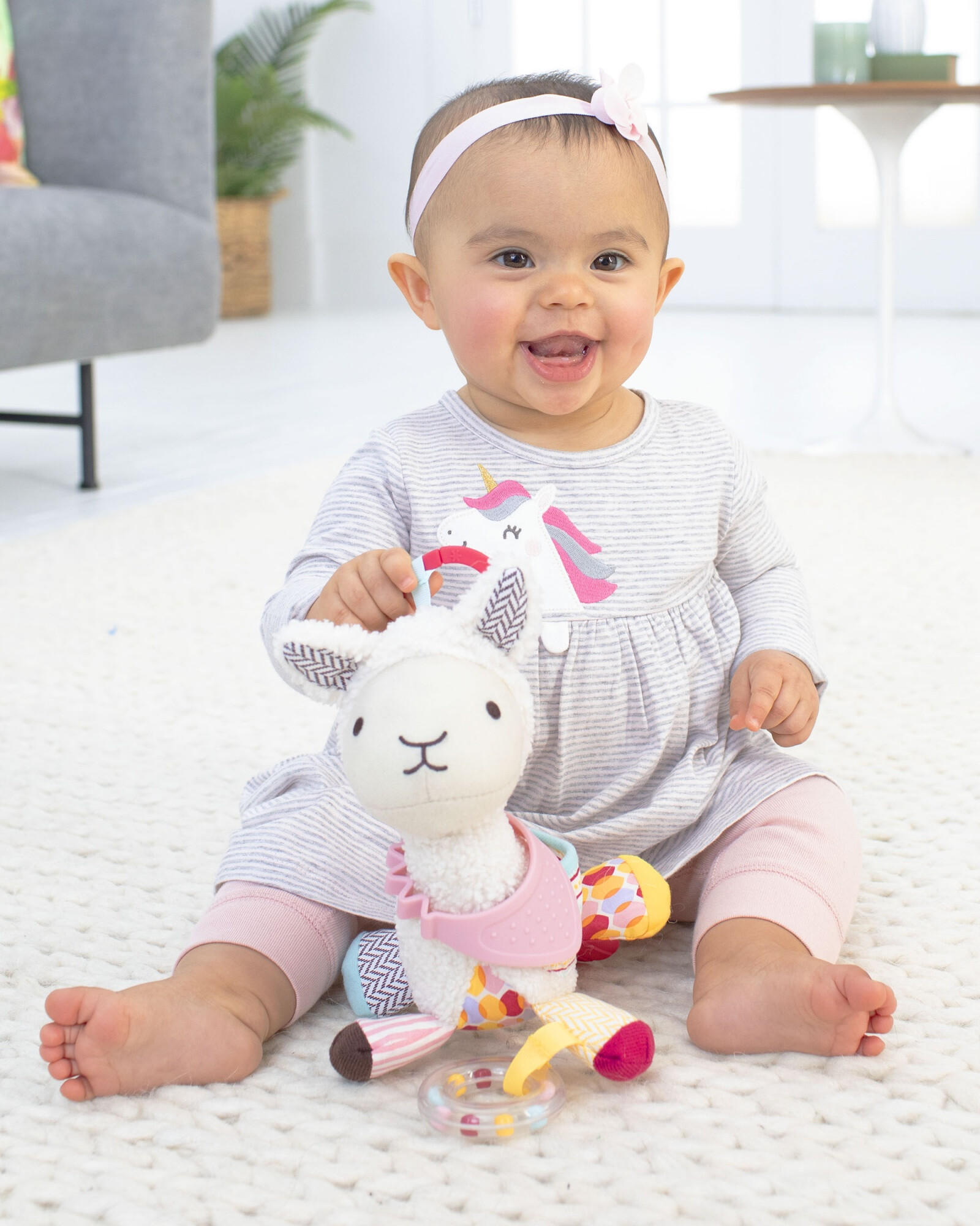 Peluche colgante multisensorial, diseño llama Peluche colgante multisensorial, diseño llama
